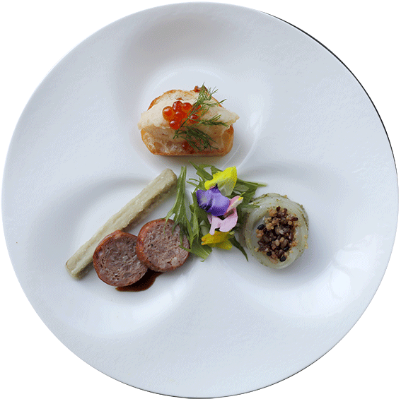 タラコとポテトのブルスケッタ　イクラ添え あいち鴨ソフトサラミとゴボウのフライ 真イカのジェノバ和えとキヌアサラダ