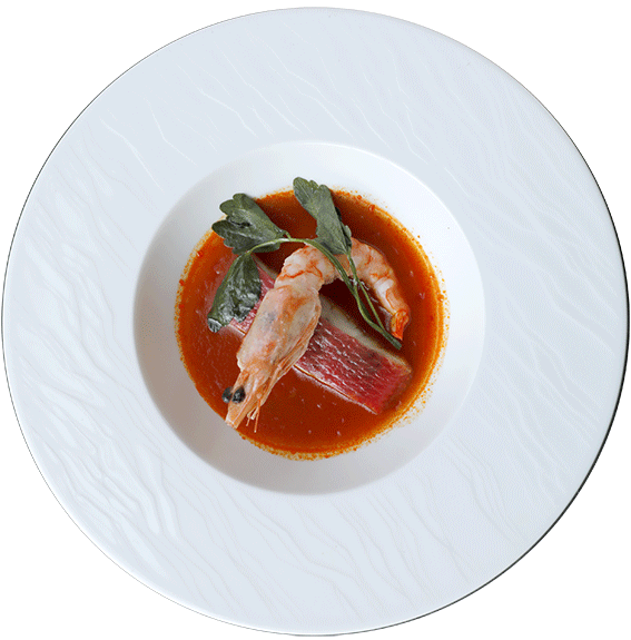 金目鯛と天使の海老のポワレ 豊田市松平産の芹を入れたブイヤーベース仕立て